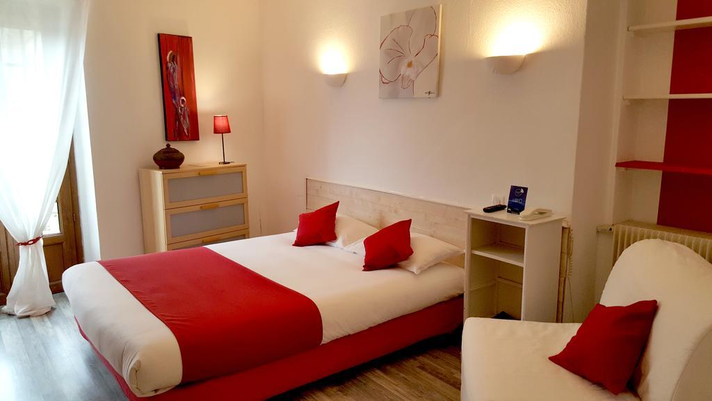 Hotel Du Chateau - Beynac Et Cazenac Kültér fotó
