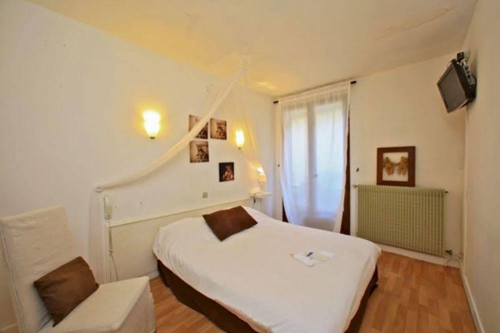 Hotel Du Chateau - Beynac Et Cazenac Kültér fotó