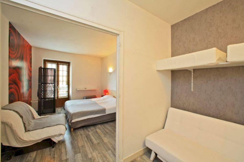 Hotel Du Chateau - Beynac Et Cazenac Kültér fotó